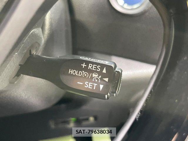 Toyota C-HR 2017-04 1301053-4