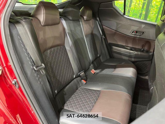 Toyota C-HR 2019-03 1317908-9