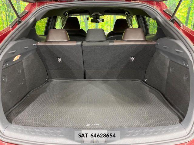Toyota C-HR 2019-03 1317908-10