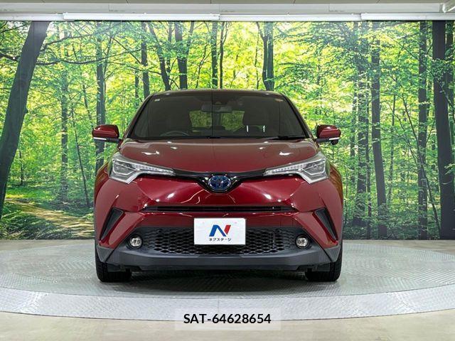 Toyota C-HR 2019-03 1317908-14