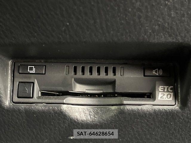 Toyota C-HR 2019-03 1317908-6