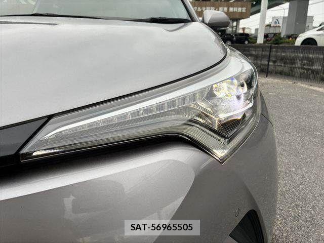 Toyota C-HR 2018-03 1317907-11