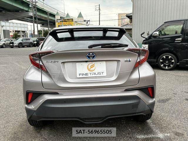 Toyota C-HR 2018-03 1317907-18
