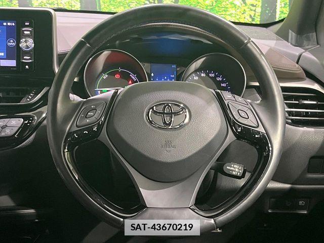 Toyota C-HR 2018-09 1416388-10