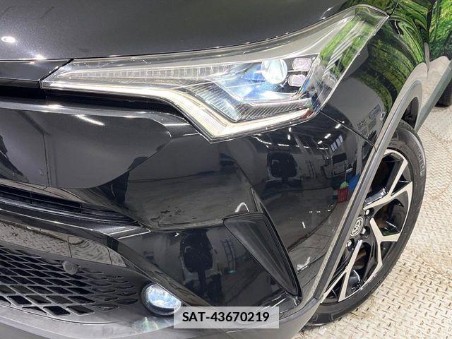 Toyota C-HR 2018-09 1416388-11