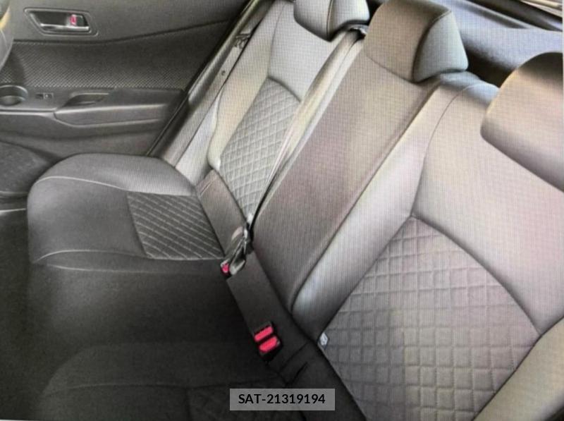 Toyota C-HR 2021 1458176-4