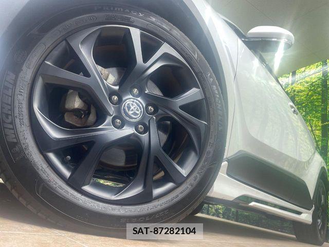 Toyota C-HR 2022-07 1471432-12