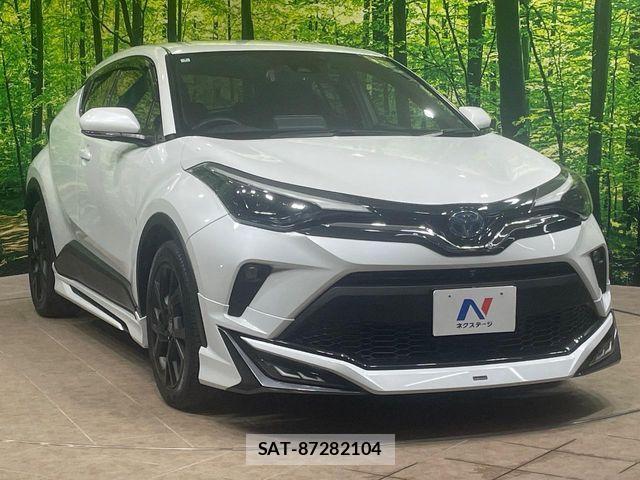 Toyota C-HR 2022-07 1471432-15