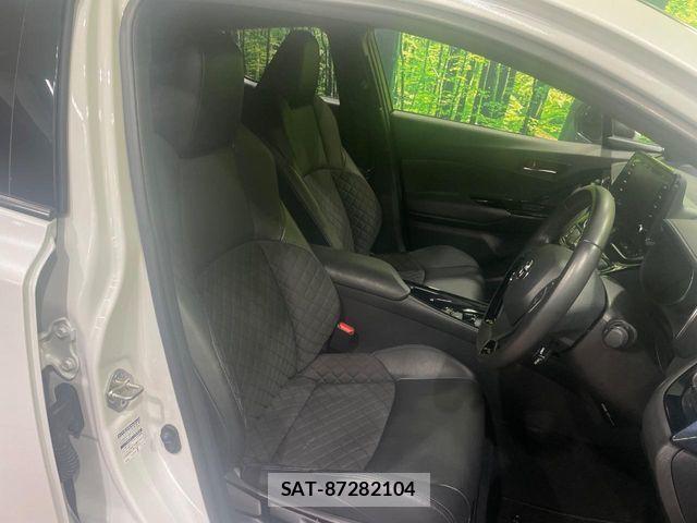 Toyota C-HR 2022-07 1471432-7
