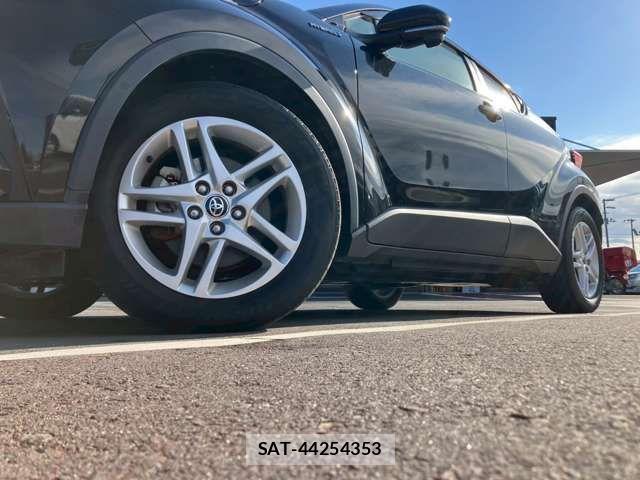 Toyota C-HR 2020-04 2726831-11