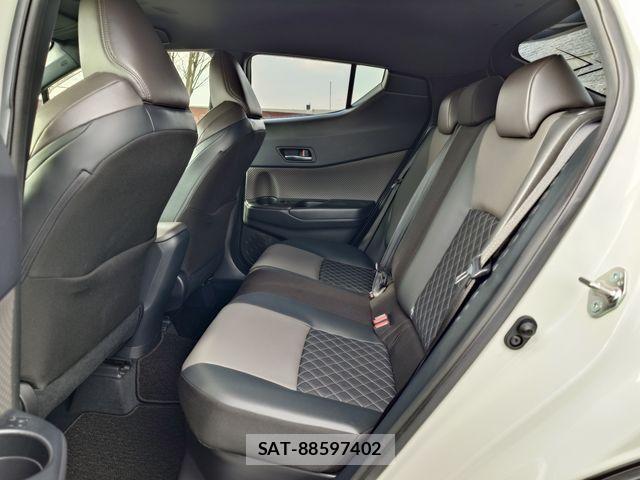 Toyota C-HR 2020-08 3064384-20