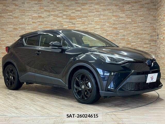 Toyota C-HR 2020-11 3064386-14