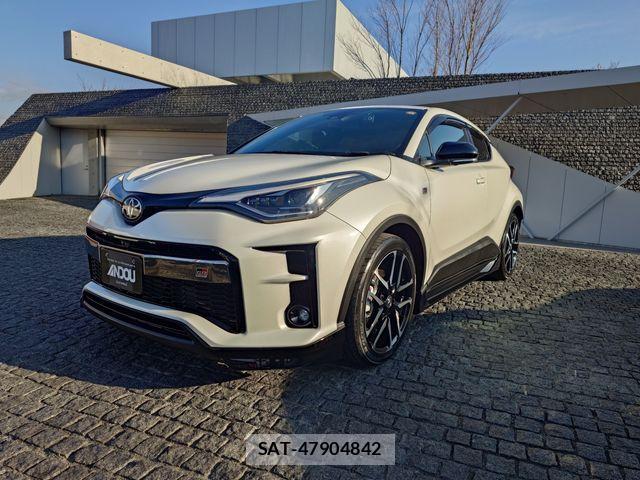Toyota C-HR 2021-05 3064383-0
