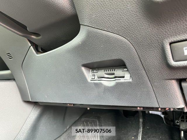 Toyota C-HR 2023-02 3371469-15