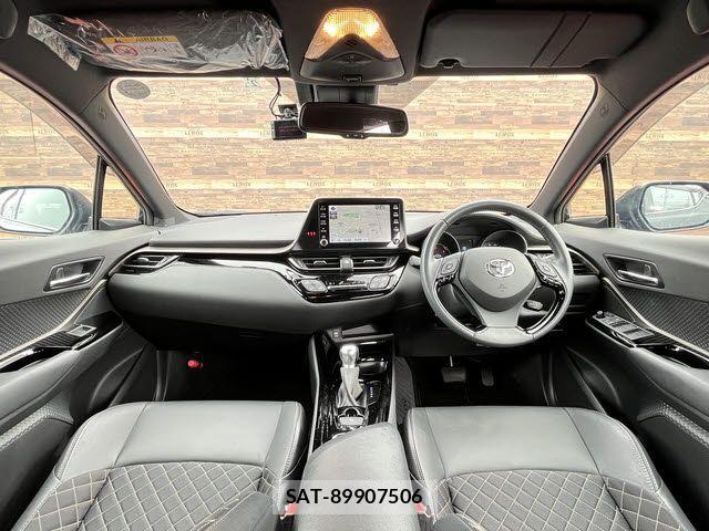 Toyota C-HR 2023-02 3371469-1