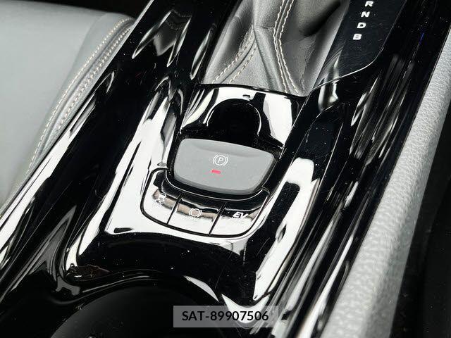 Toyota C-HR 2023-02 3371469-6