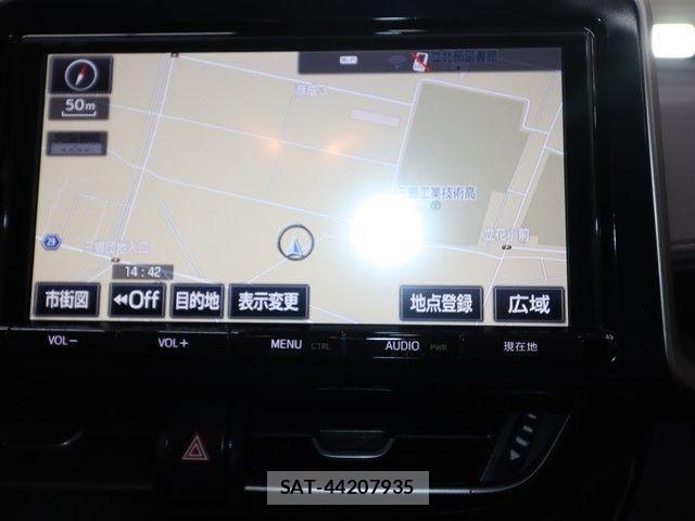 Toyota C-HR 2018-04 3766361-12