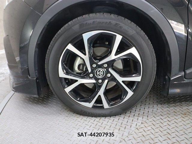 Toyota C-HR 2018-04 3766361-26