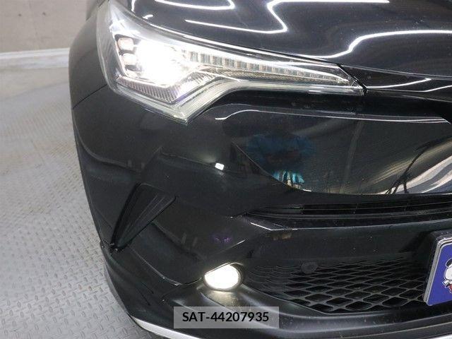 Toyota C-HR 2018-04 3766361-27