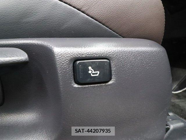 Toyota C-HR 2018-04 3766361-4
