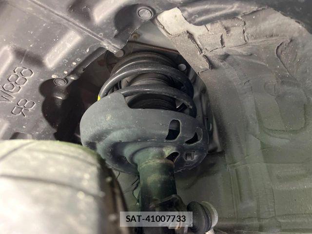 Toyota C-HR 2020-07 4391818-19