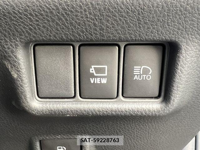 Toyota C-HR 2021-01 4391817-18