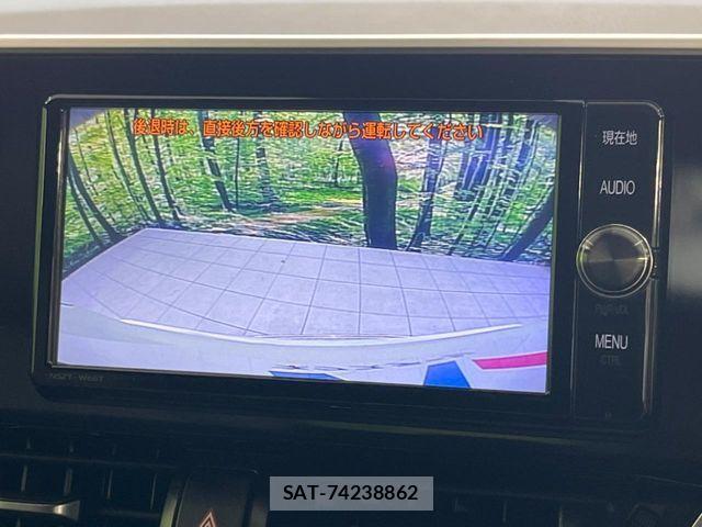 Toyota C-HR 2018-02 4588829-3