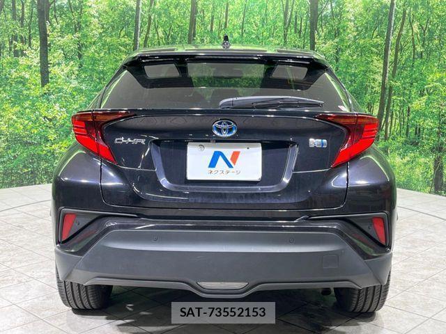 Toyota C-HR 2021-10 4588794-14