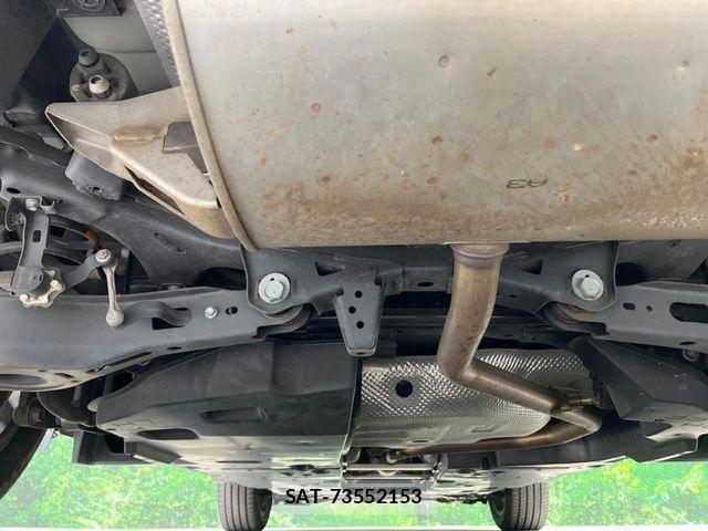 Toyota C-HR 2021-10 4588794-18