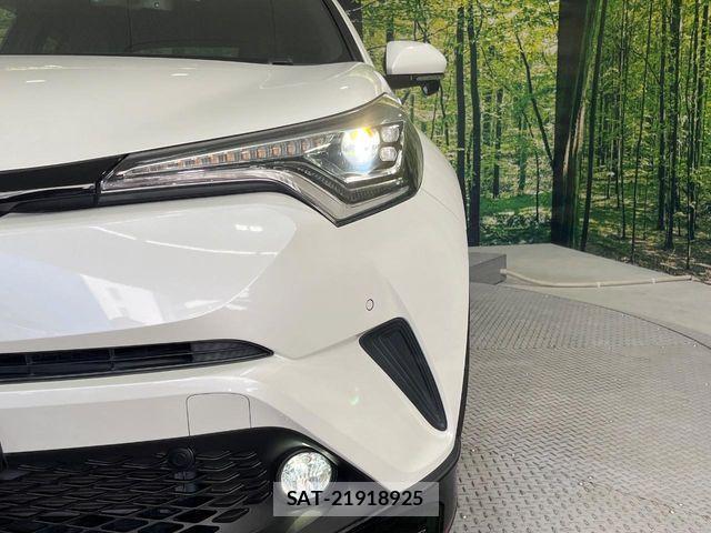 Toyota C-HR 2017-08 4638347-11