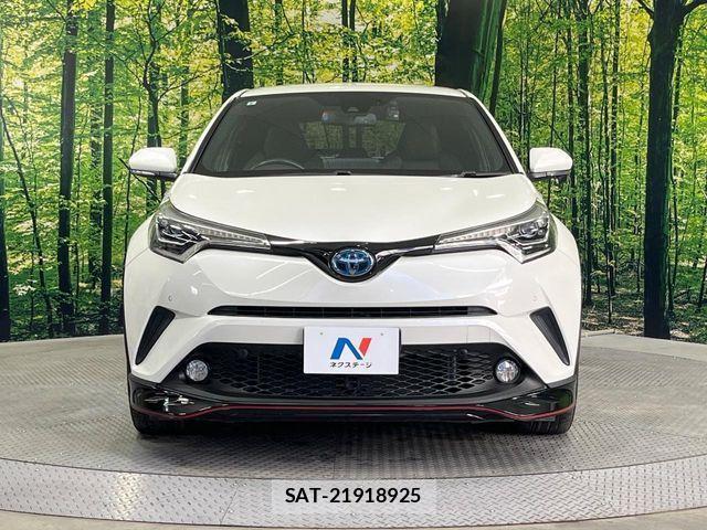 Toyota C-HR 2017-08 4638347-13