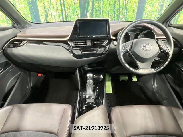 Toyota C-HR 2017-08 4638347-1