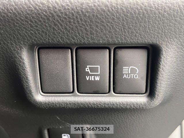 Toyota C-HR 2022-03 4751899-22