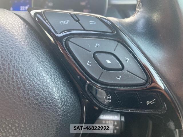 Toyota C-HR 2016-12 4934016-18