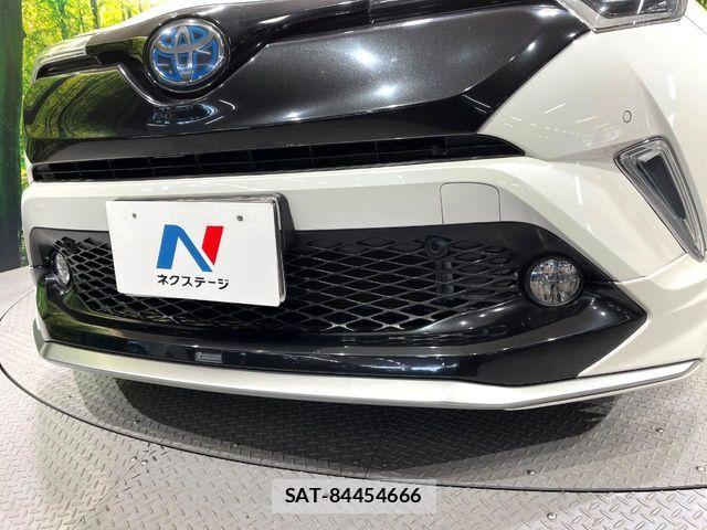 Toyota C-HR 2017-09 5861854-2