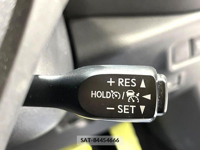 Toyota C-HR 2017-09 5861854-5