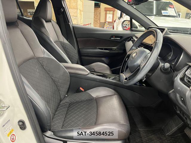 Toyota C-HR 2020-03 5861756-3