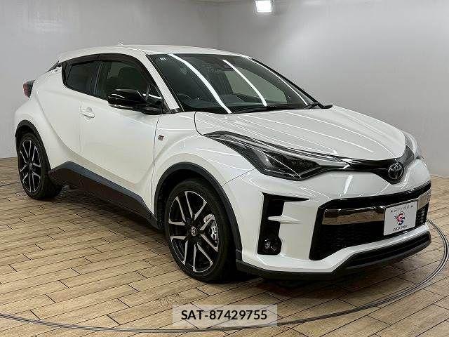 Toyota C-HR 2020-09 6009826-13