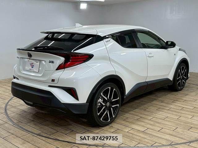 Toyota C-HR 2020-09 6009826-15