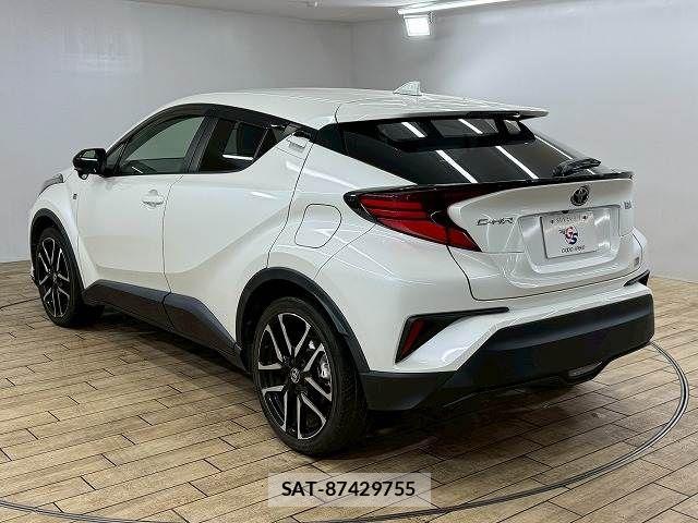 Toyota C-HR 2020-09 6009826-16