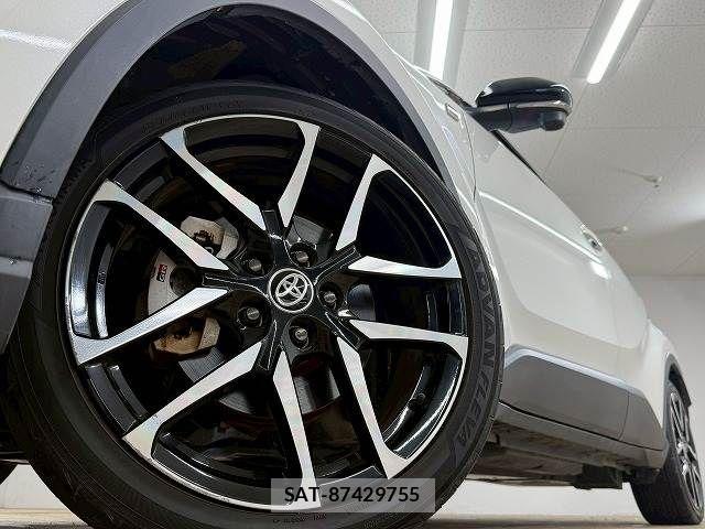 Toyota C-HR 2020-09 6009826-19