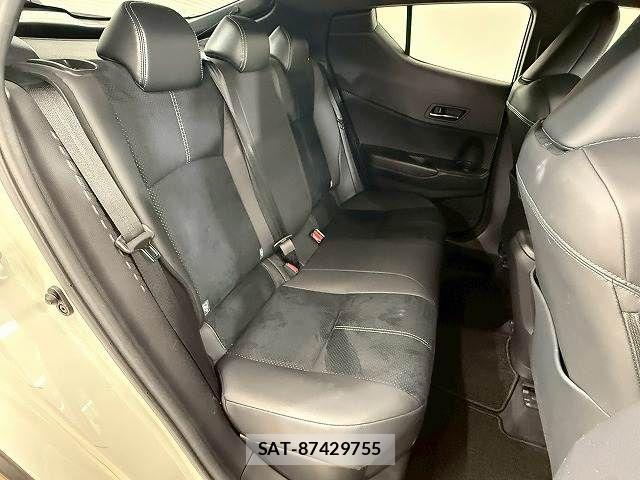 Toyota C-HR 2020-09 6009826-5