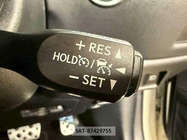 Toyota C-HR 2020-09 6009826-6