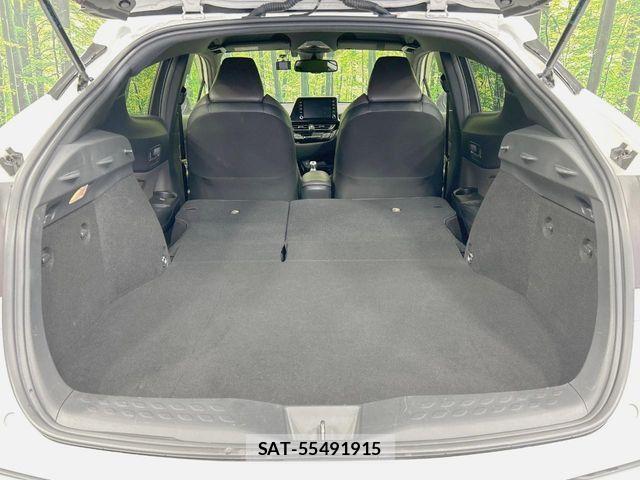 Toyota C-HR 2019-11 6009836-9