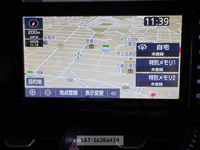 Toyota C-HR 2018-11 6212452-14
