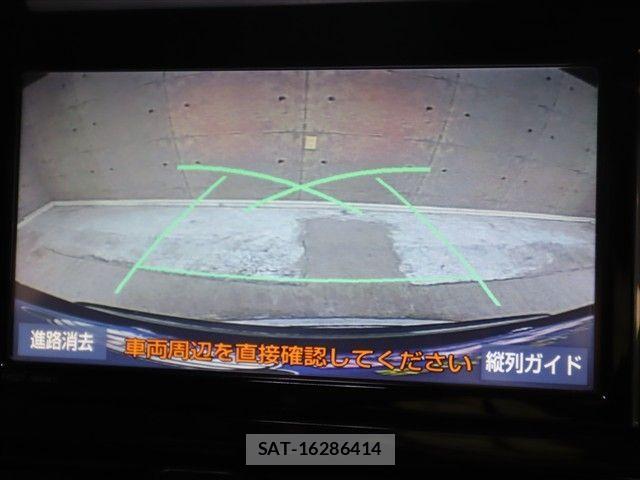 Toyota C-HR 2018-11 6212452-15