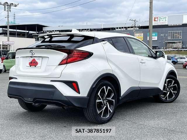 Toyota C-HR 2020-10 6212459-2