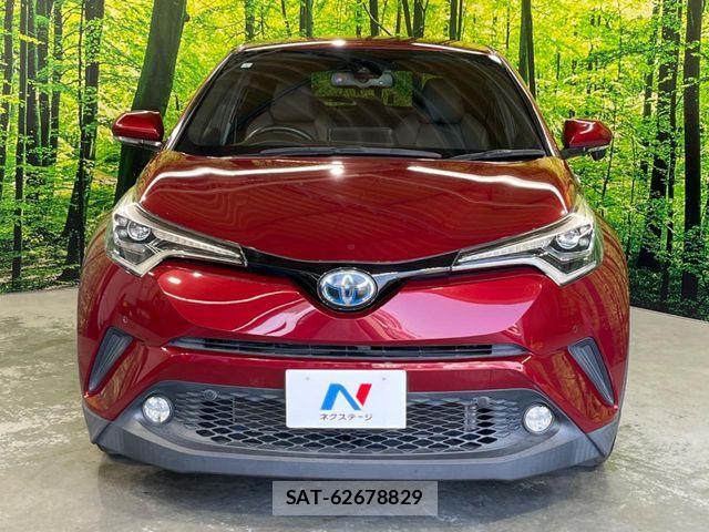 Toyota C-HR 2017-04 6212499-14