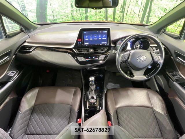 Toyota C-HR 2017-04 6212499-1