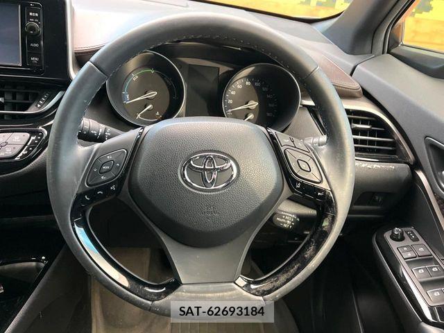 Toyota C-HR 2017-05 6242771-10